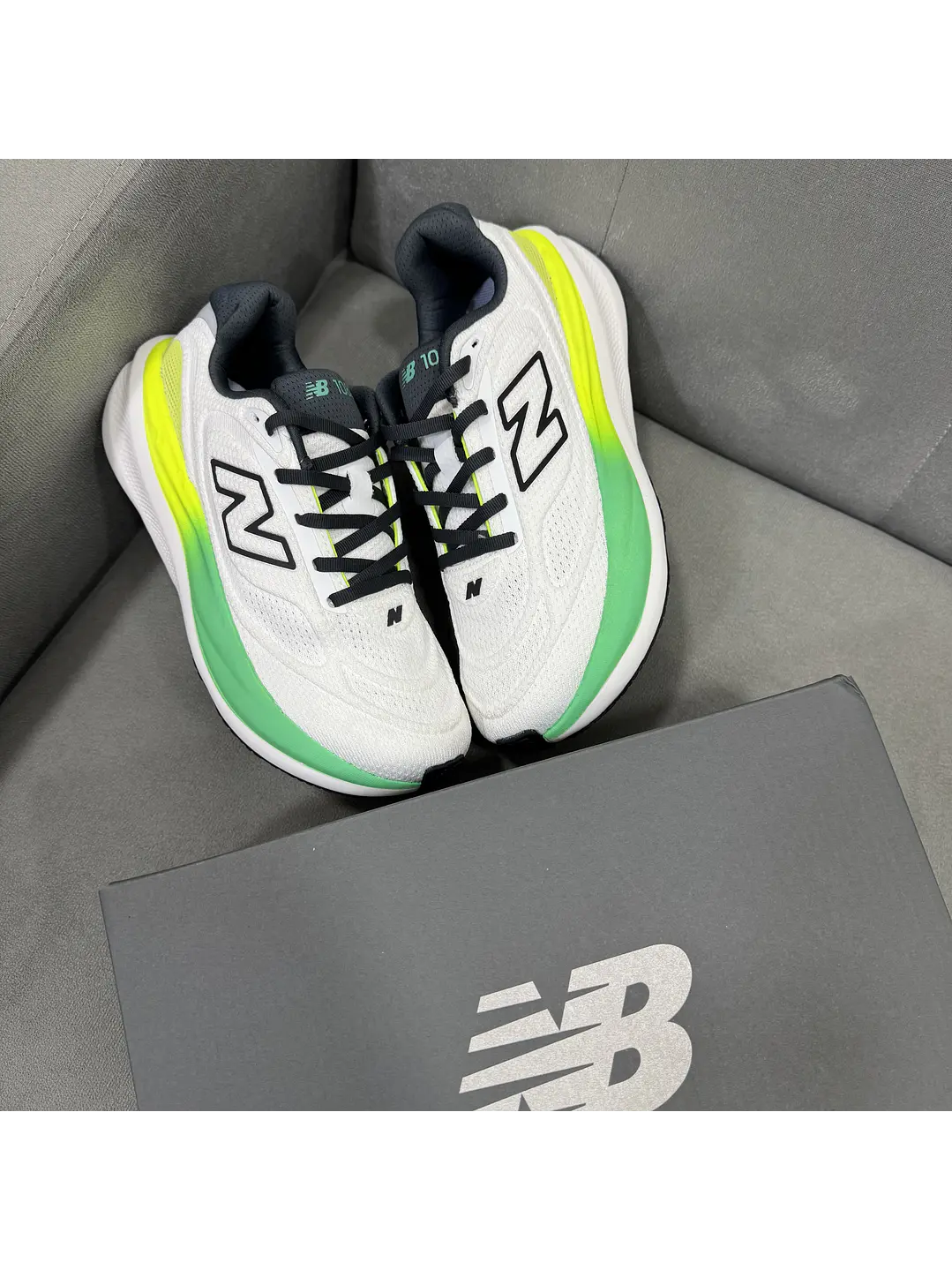 New Balance 1080 V15 Blanco Verde 4