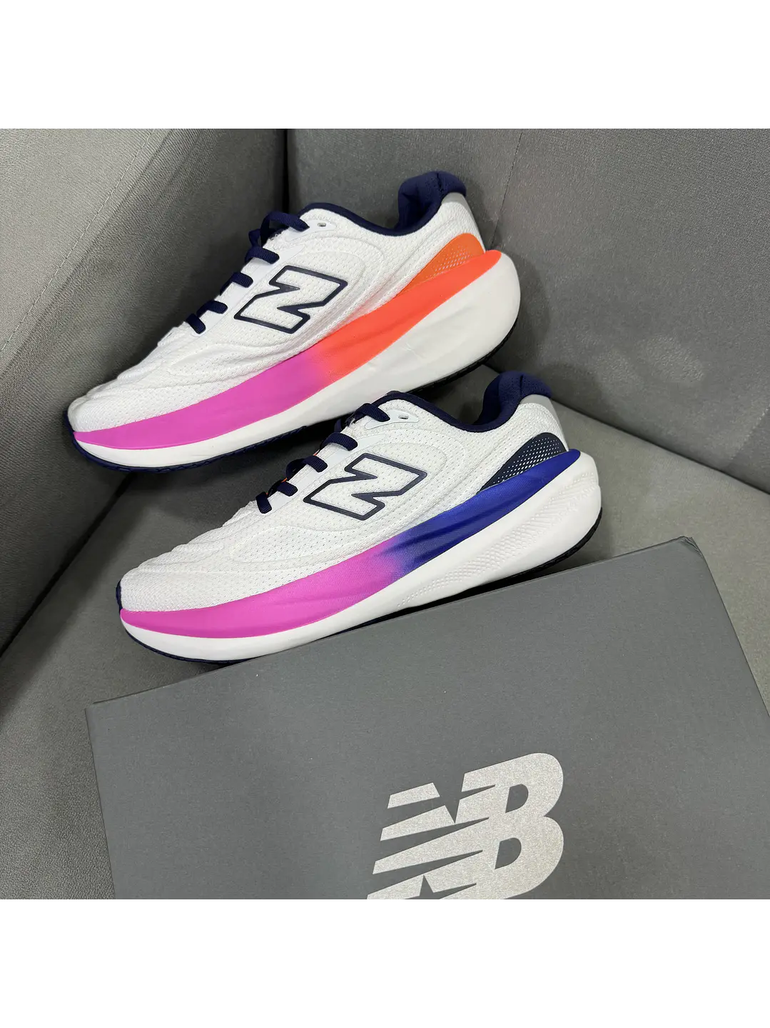 New Balance 1080 V15 Blanco Morado  1