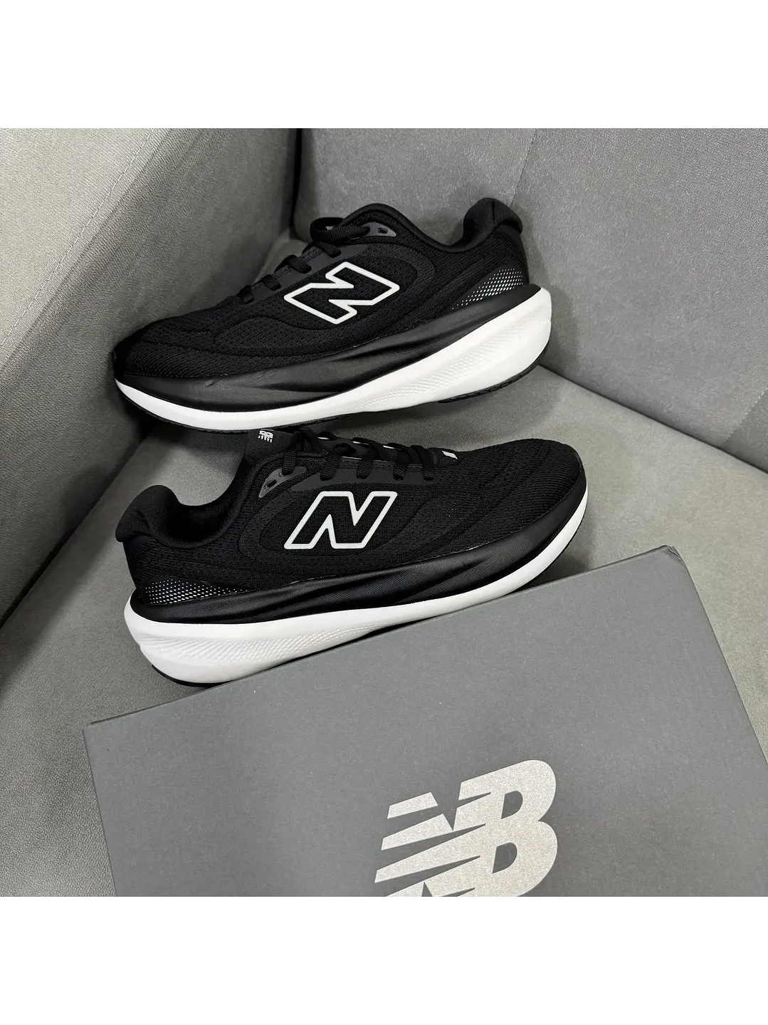 New Balance 1080 V15 Negro 1