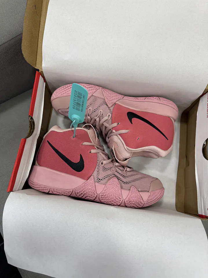 Nike Kyrie Irving 4 Atomic Pink  4