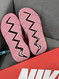 Nike Kyrie Irving 4 Atomic Pink  - Miniatura 3