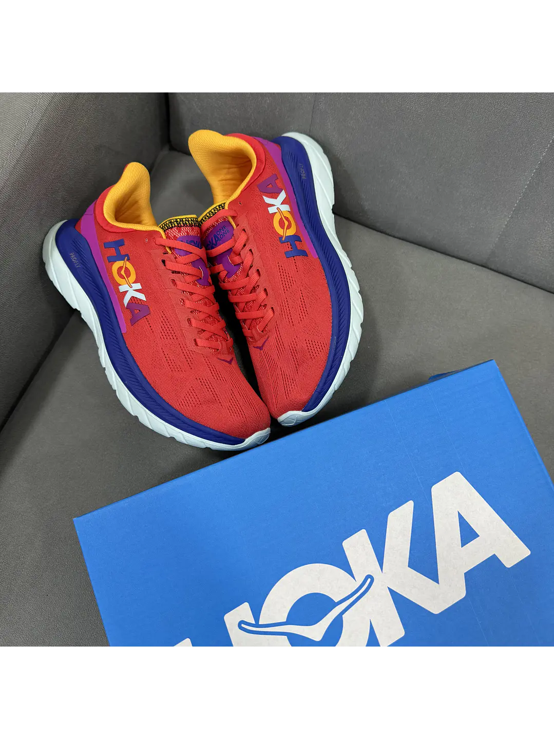 Hoka Mach 4 Rojo  4