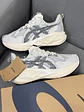 Asics Novablast 5 Beige - Miniatura 1