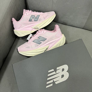 New Balance Rebel V5 Pink