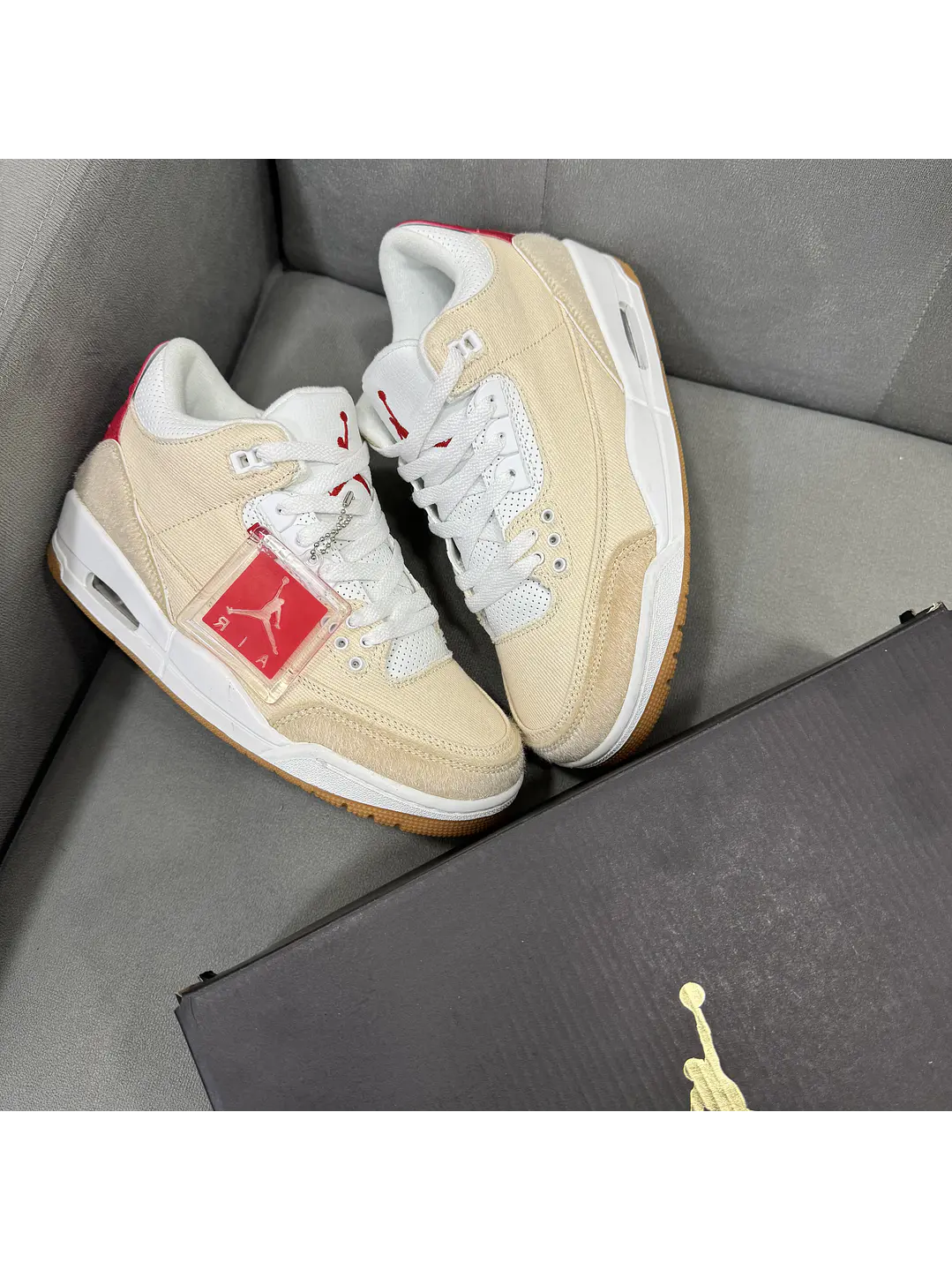 Jordan Retro 3 X Levis Beige 4