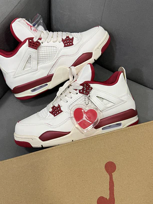 Jordan Retro 4 SAN VALENTIN 