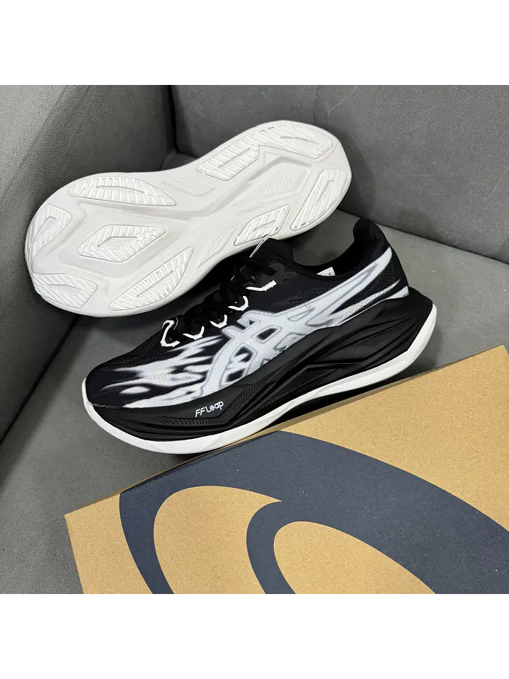 Asics Superblast 3 Negra Blanca 2