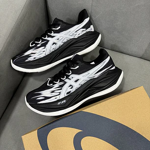 Asics Superblast 3 Negra Blanca