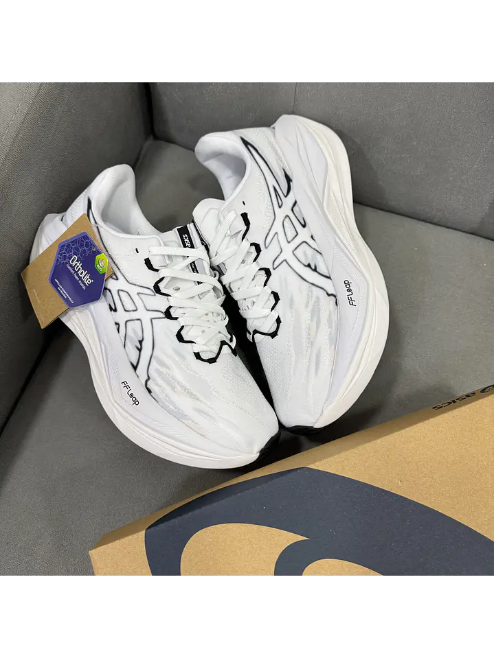 Asics Superblast 3 Blanco 4