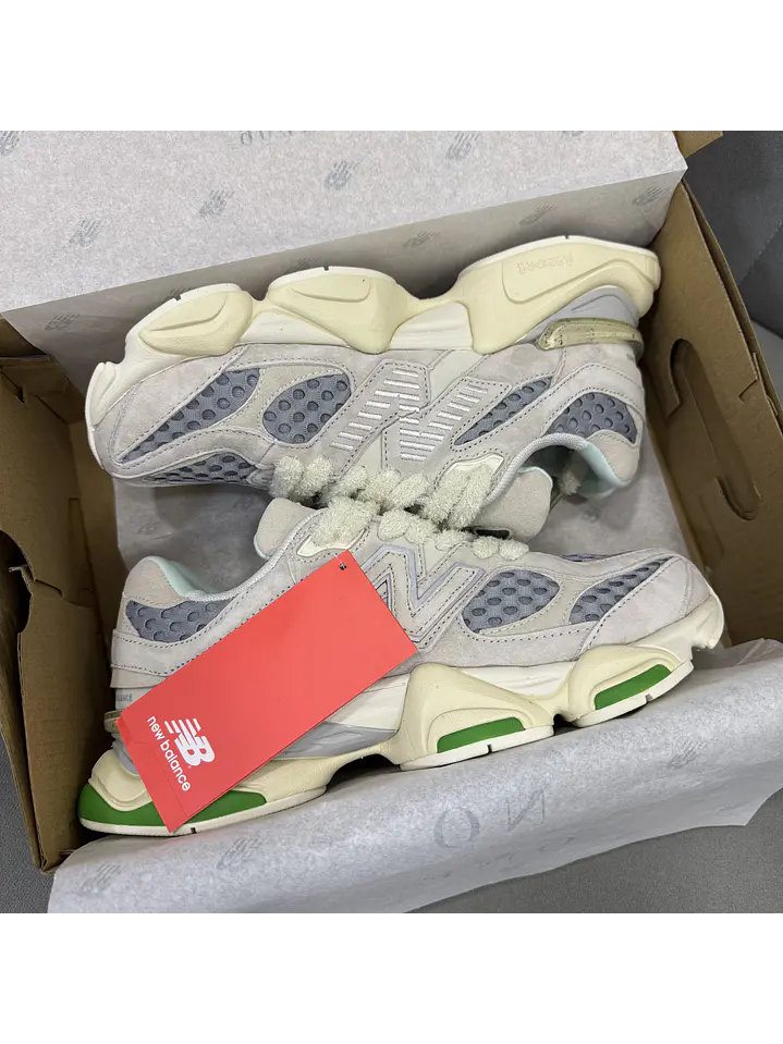 New Balance 9060 Bricks & Wood 1