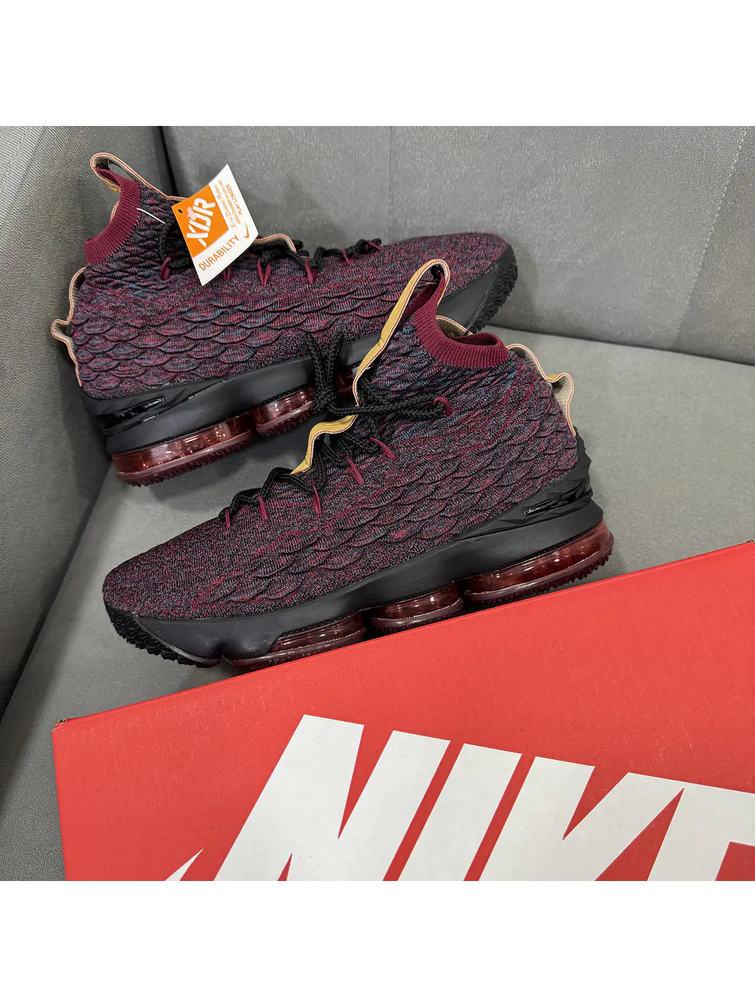 Nike Lebron 15 Bordo 1