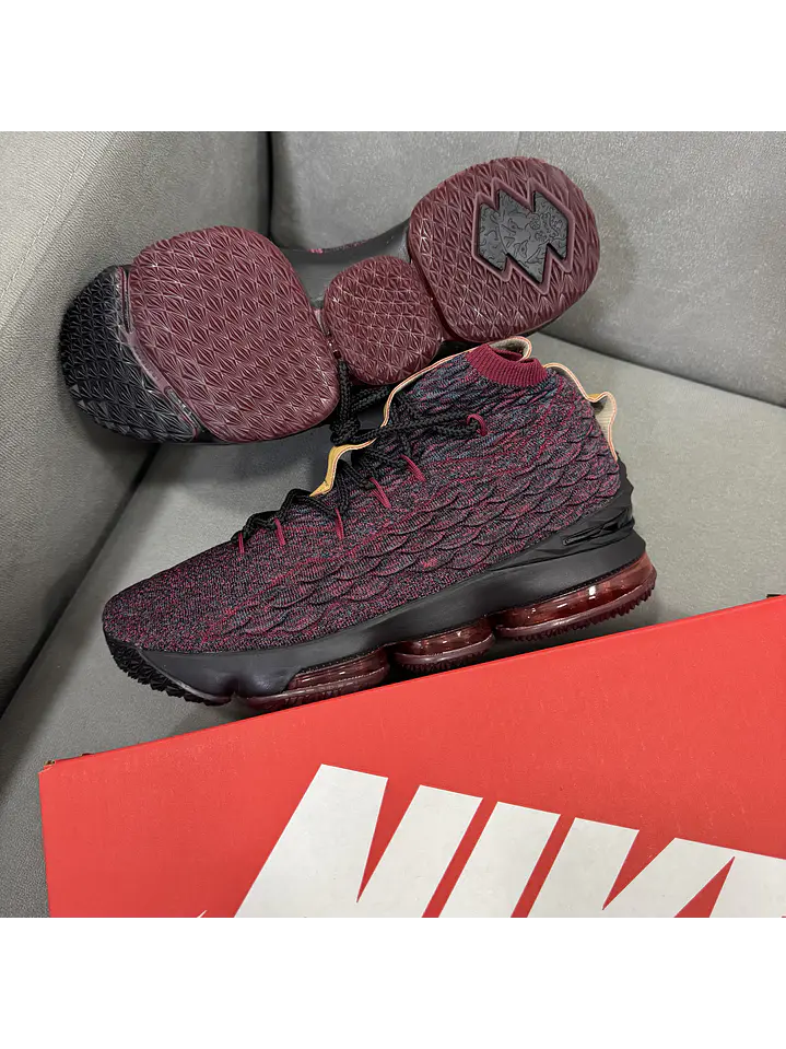 Nike Lebron 15 Bordo 3