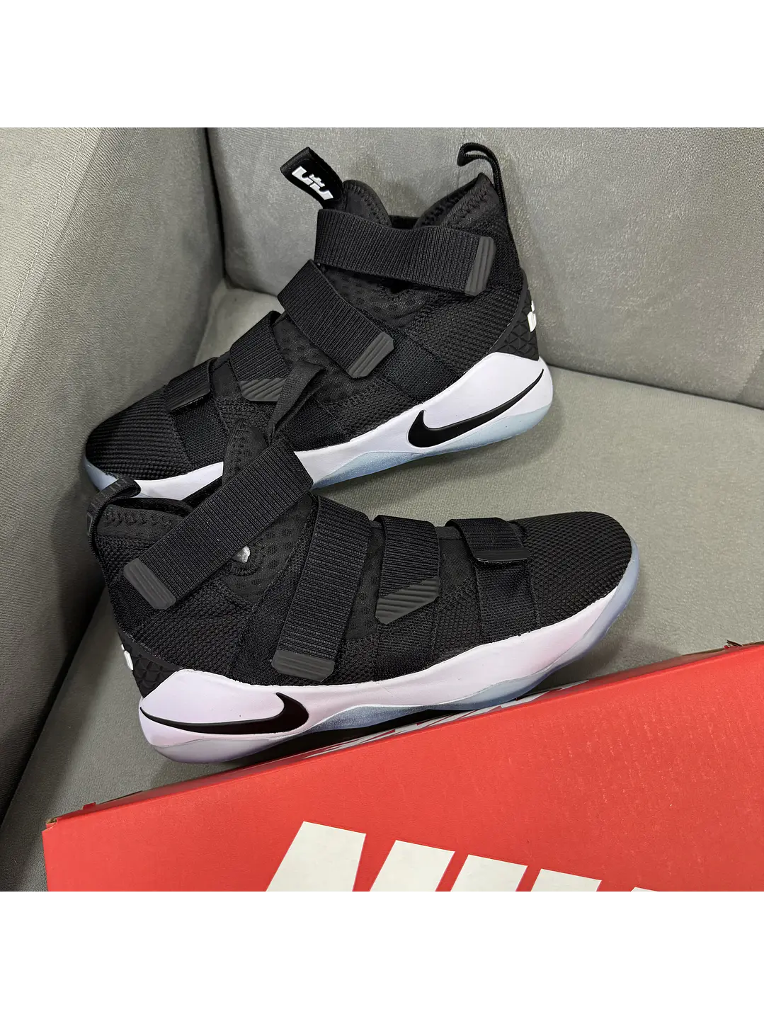 Nike Lebron Soldier 11 Black  3