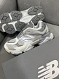 New Balance 9060 Gris Claro  - Miniatura 3