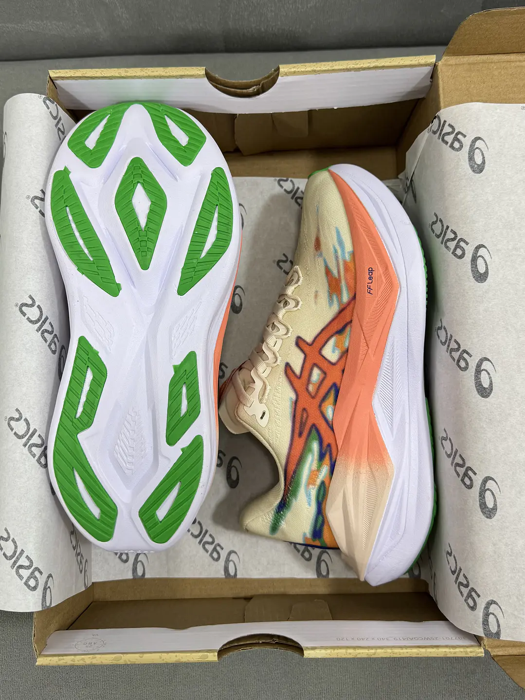 Asics Superblast 3 Beige  3