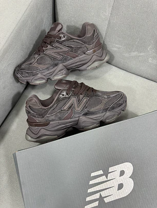 New Balance 9060 Brown 
