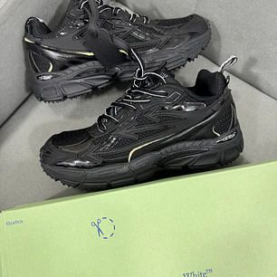 Off White Be Right Back Black 