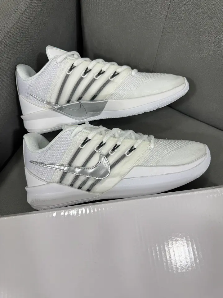 Nike Sabrina 3 White  2