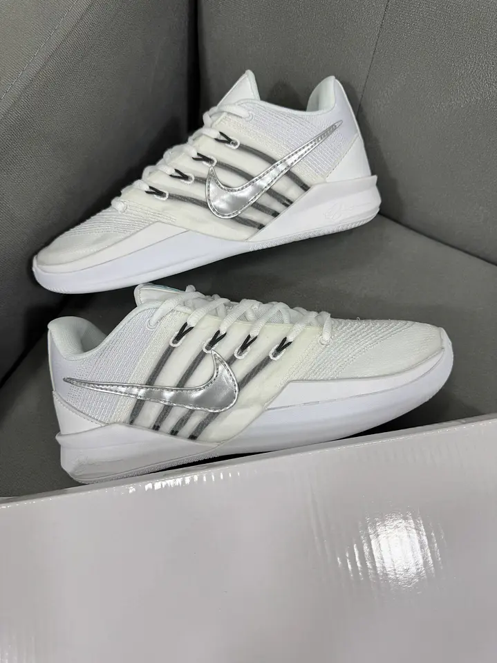 Nike Sabrina 3 White  1