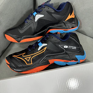 Mizuno Wave Z8 Low Black 