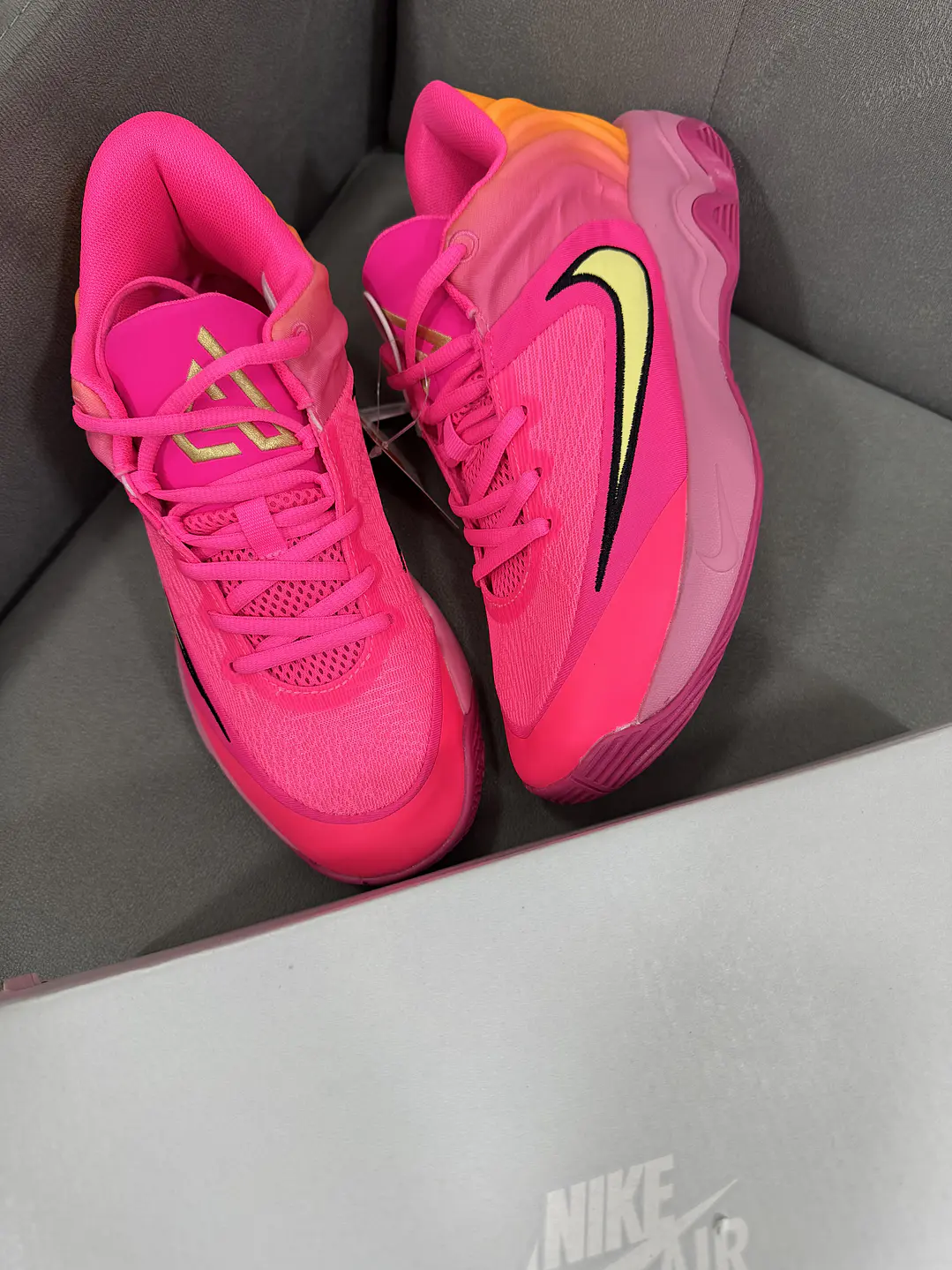 Nike Giannis Inmortality 0.4 Fucsia 3