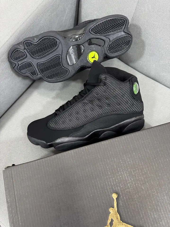 Jordan Retro 13 Black  3
