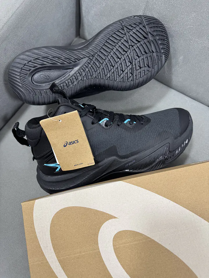 Asics Nova Surge 3 Black 3