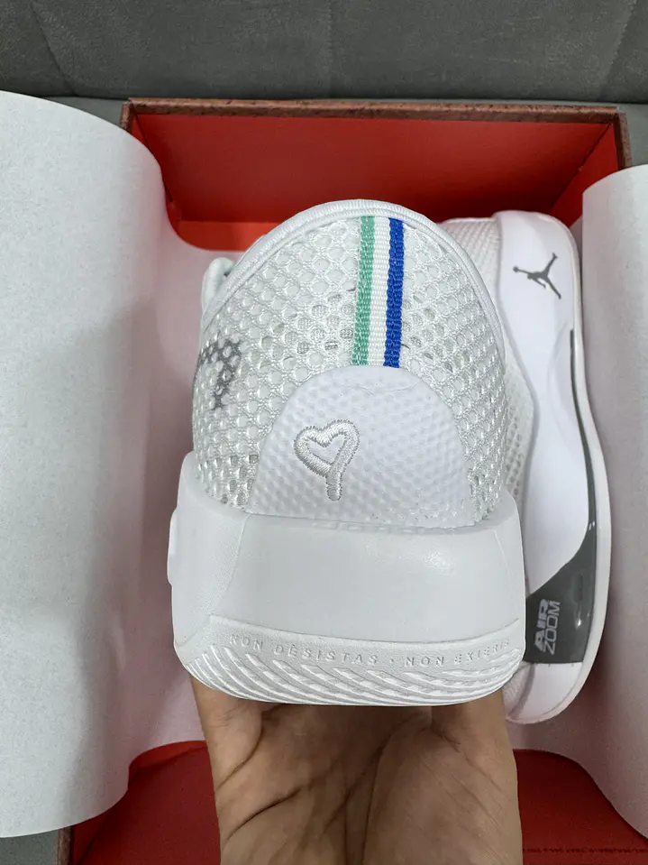 Jordan Luka 77 Blanco  4