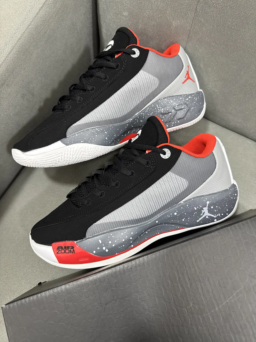 Jordan Luka 77 Negro Rojo  2