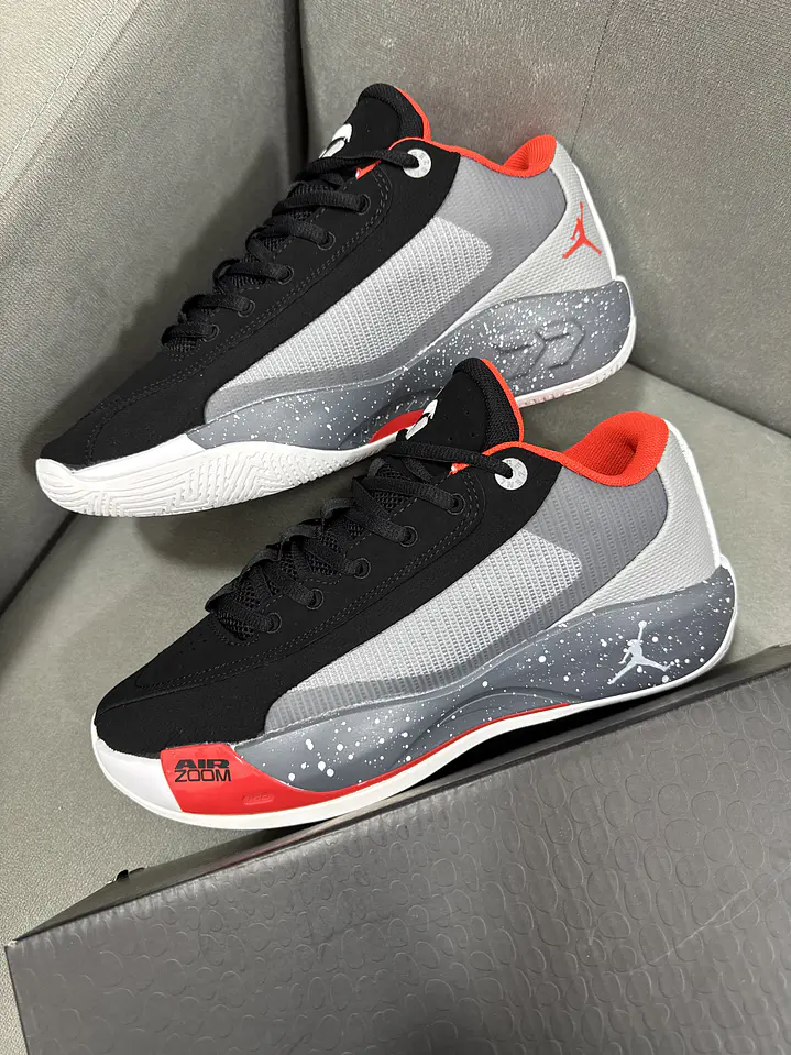Jordan Luka 77 Negro Rojo  2