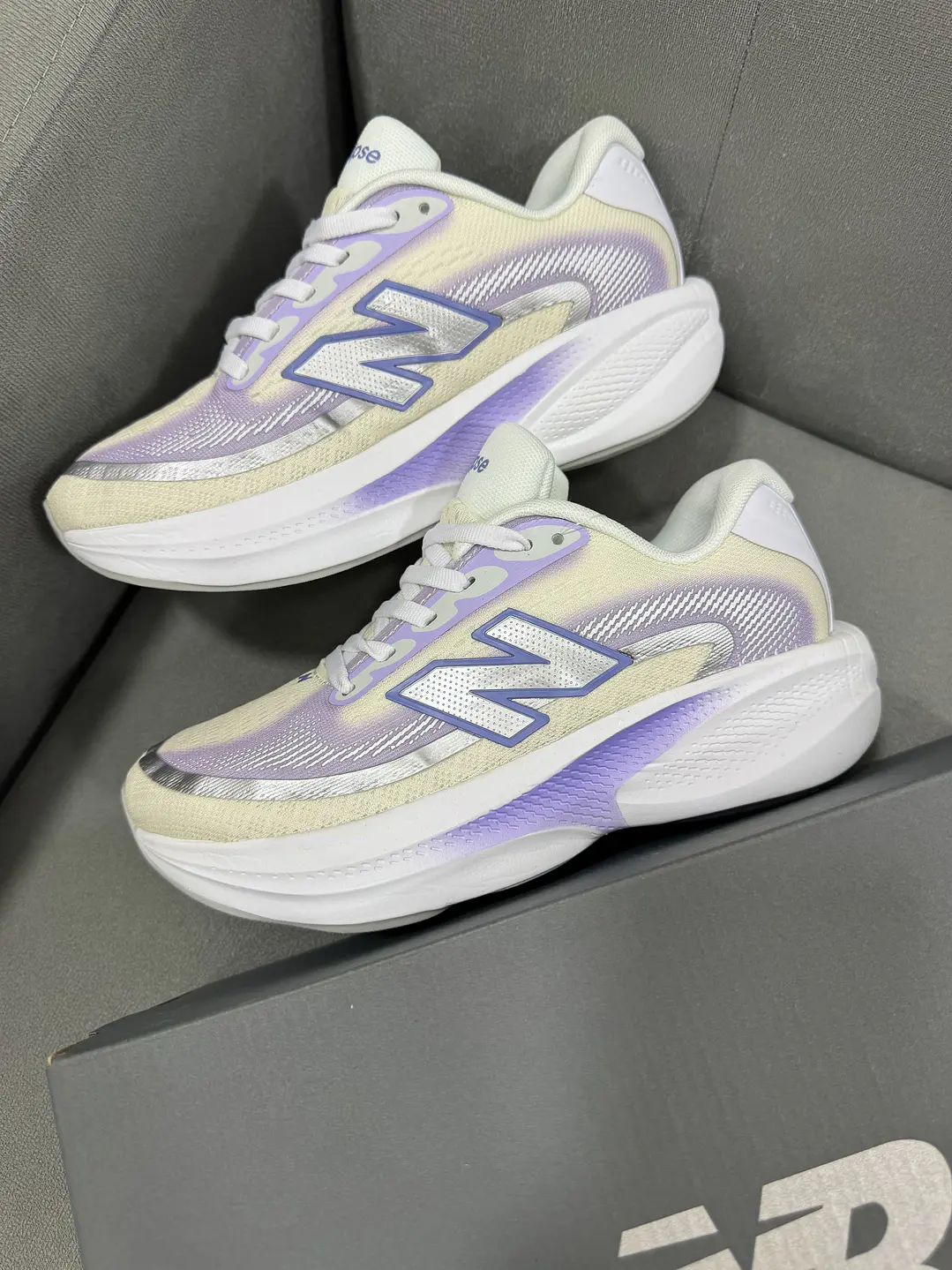 New Balance Ellipse V1 Blanco Lila 2