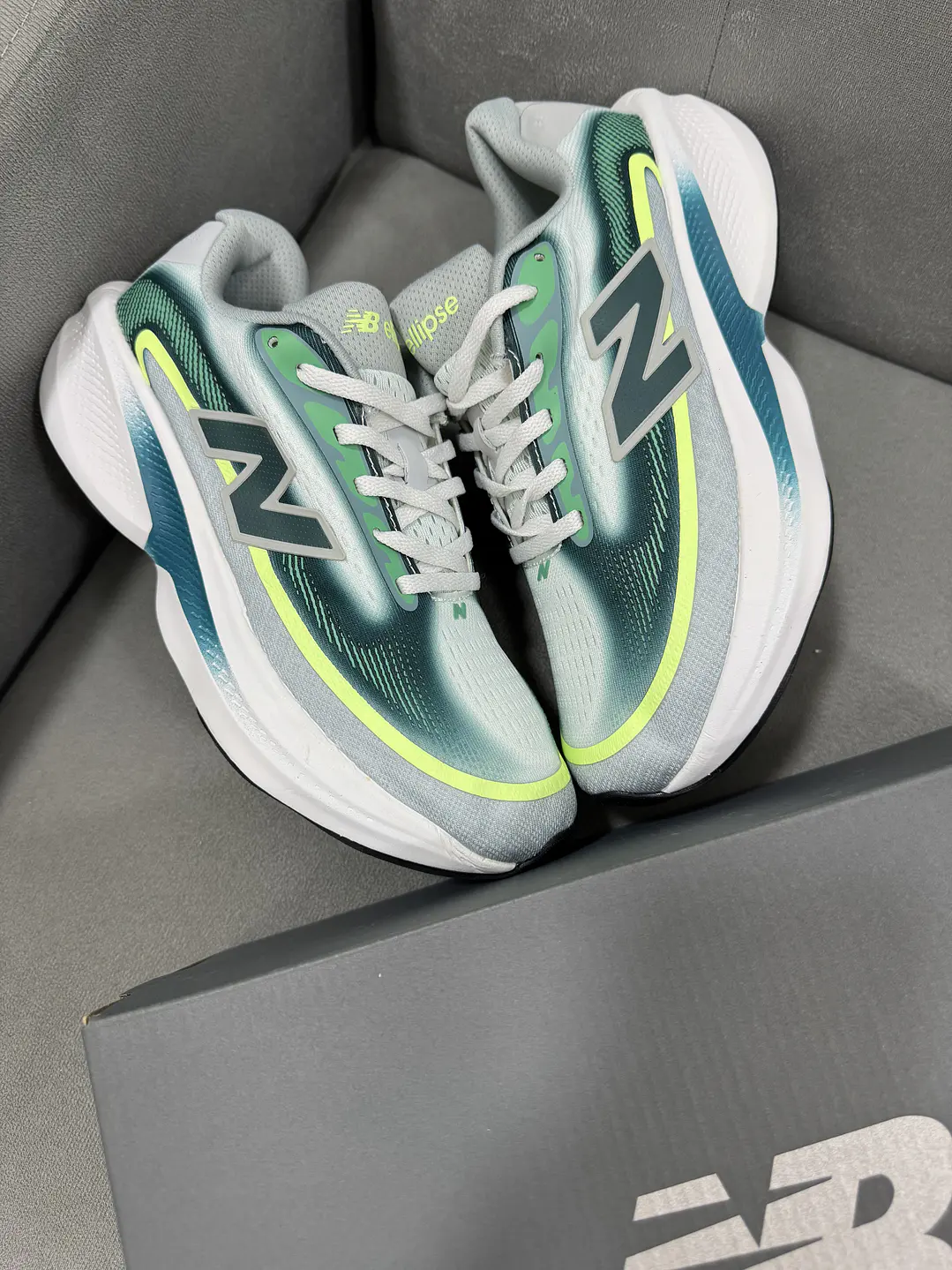 New Balance Ellipse V1 Blanco Verde  4