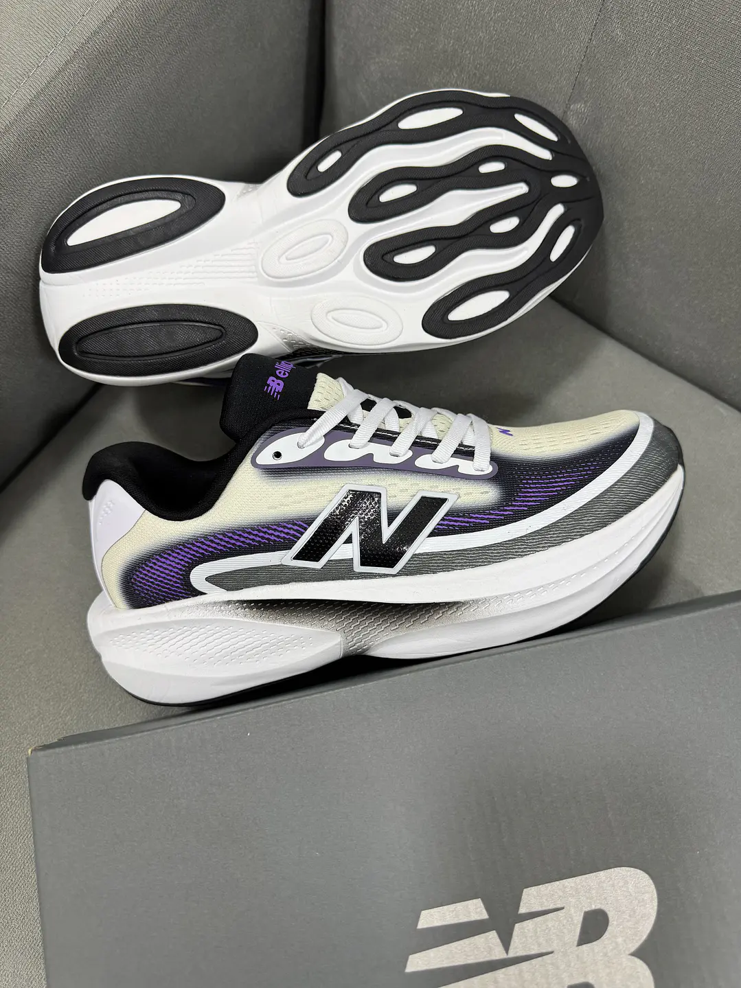 New Balance Ellipse V1 Blanco Morado  3