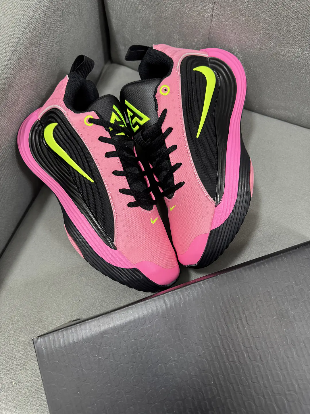 Nike Giannis Inmortality 0.5 Hyper Pink  4