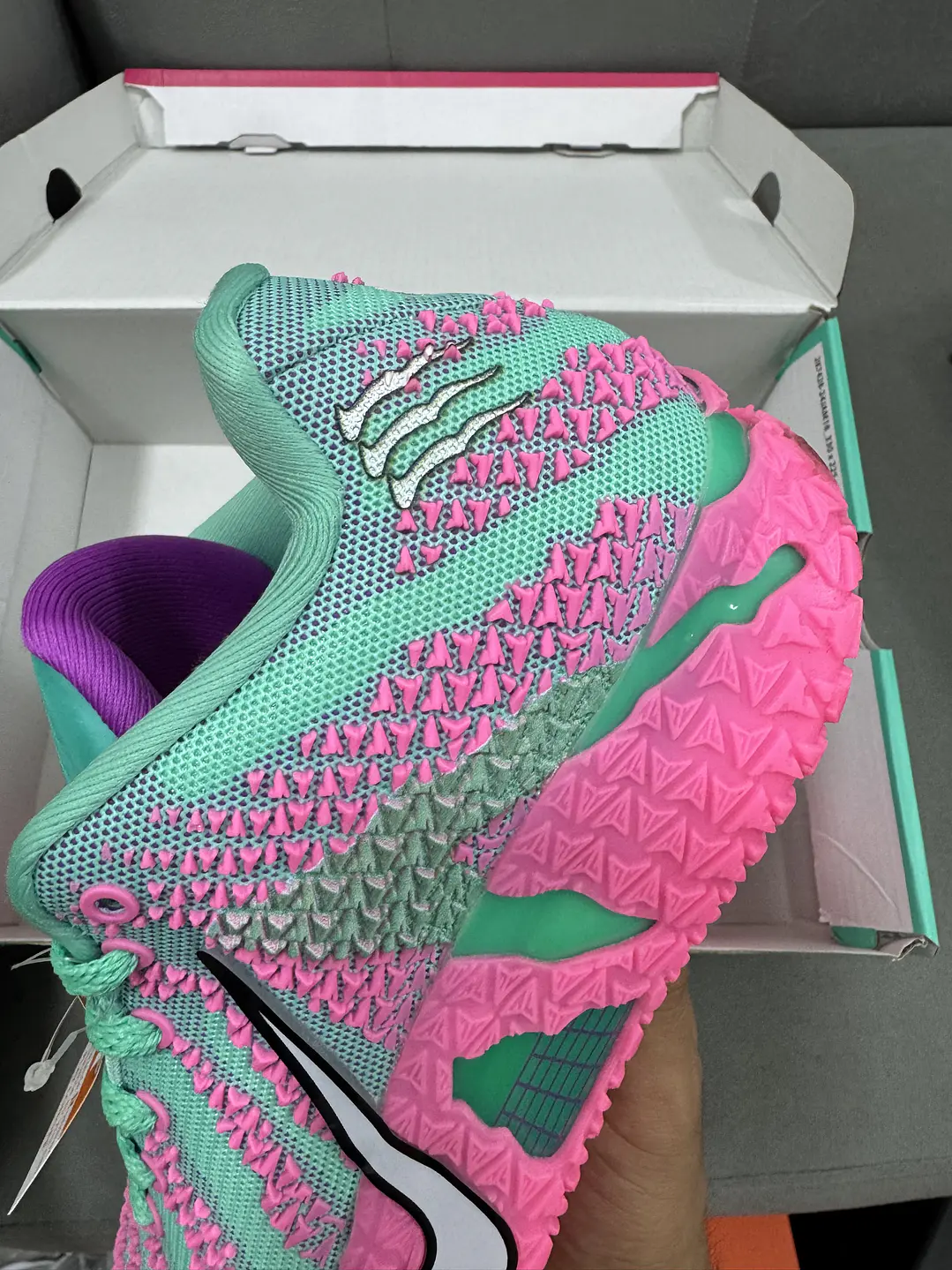 Nike Ja Morant 3 Monster Pink  6