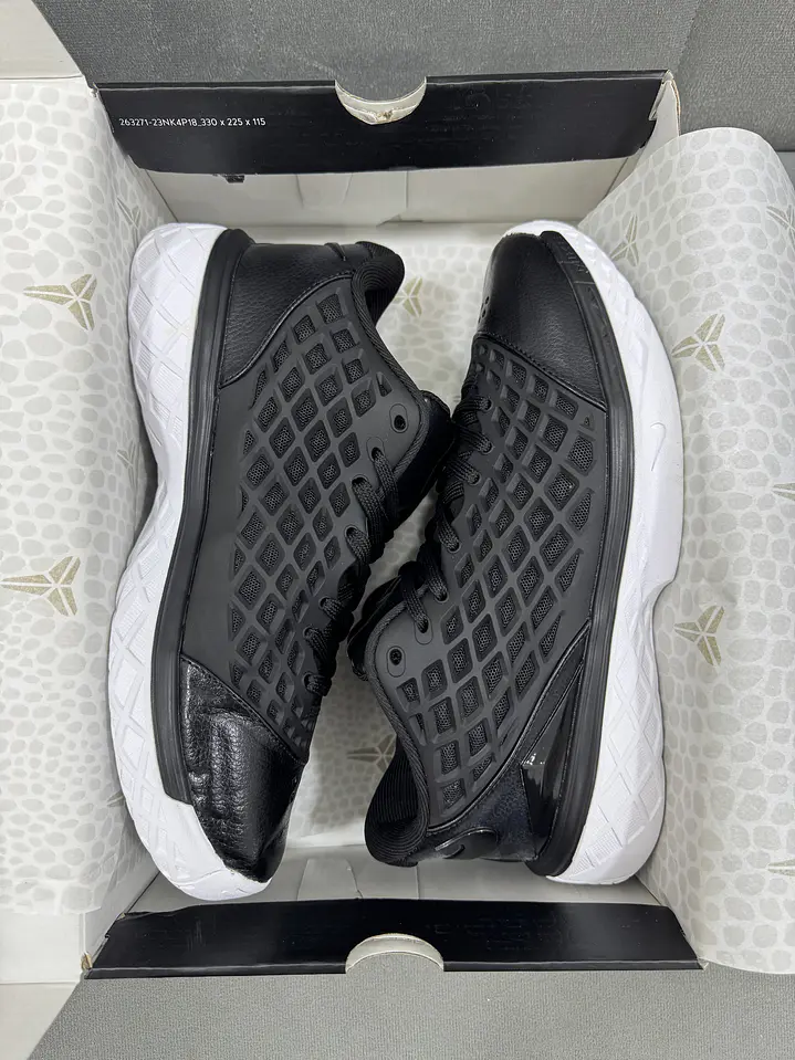 Nike Kobe 3 Black White  1