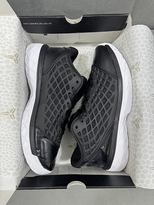 Nike Kobe 3 Black White 
