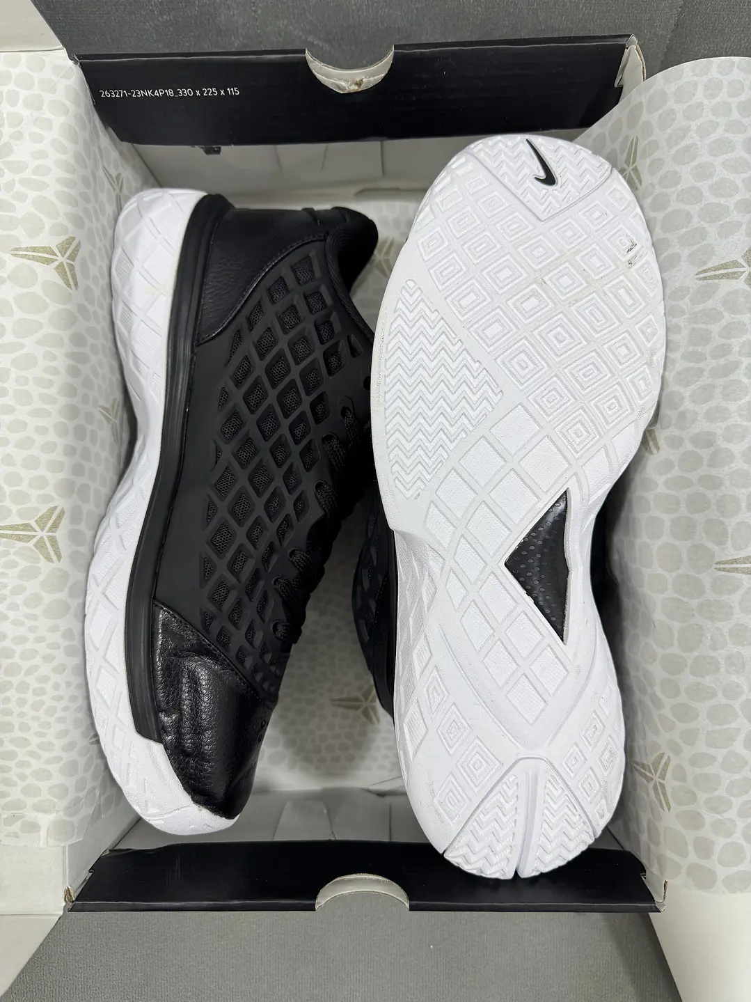 Nike Kobe 3 Black White  2