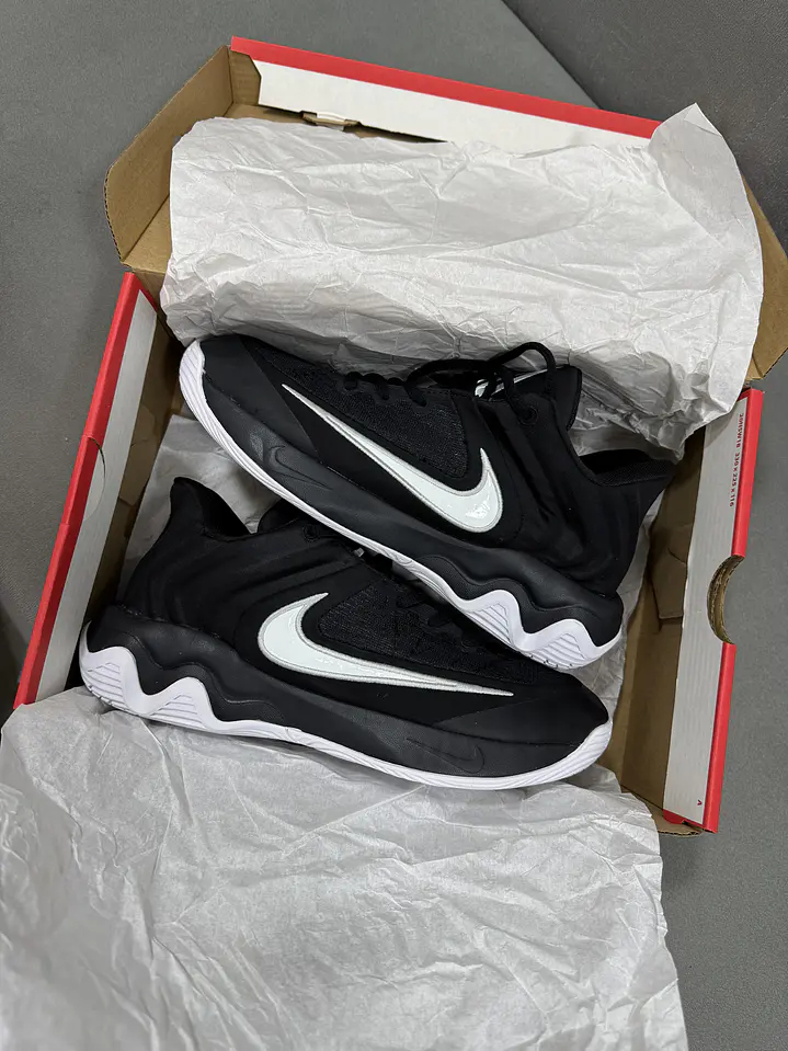 Nike Giannis Inmortality 4 Negro Blanco  3