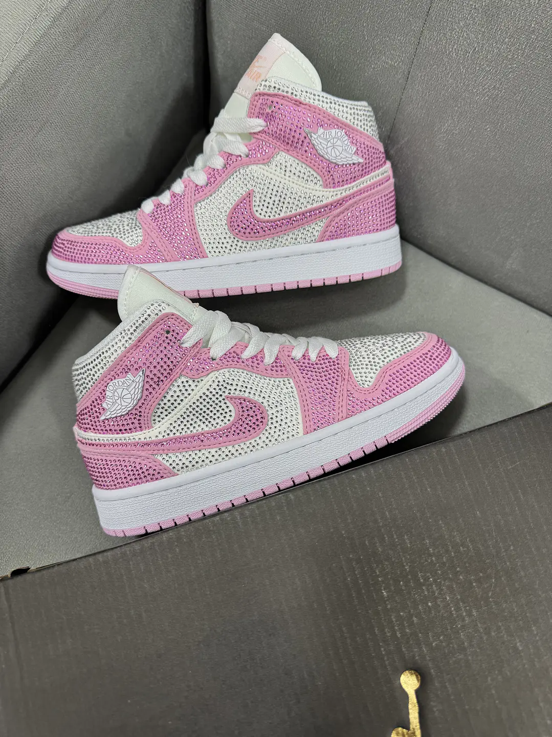Jordan Retro 1 High Pink Swarovski  2