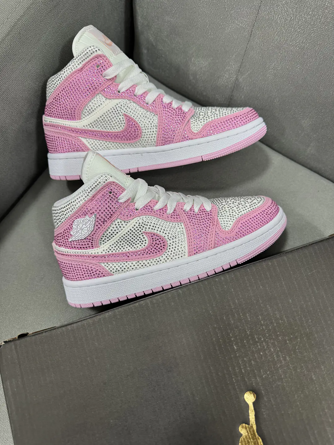 Jordan Retro 1 High Pink Swarovski  3