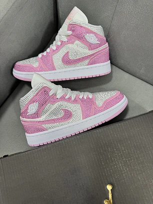 Jordan Retro 1 High Pink Swarovski 