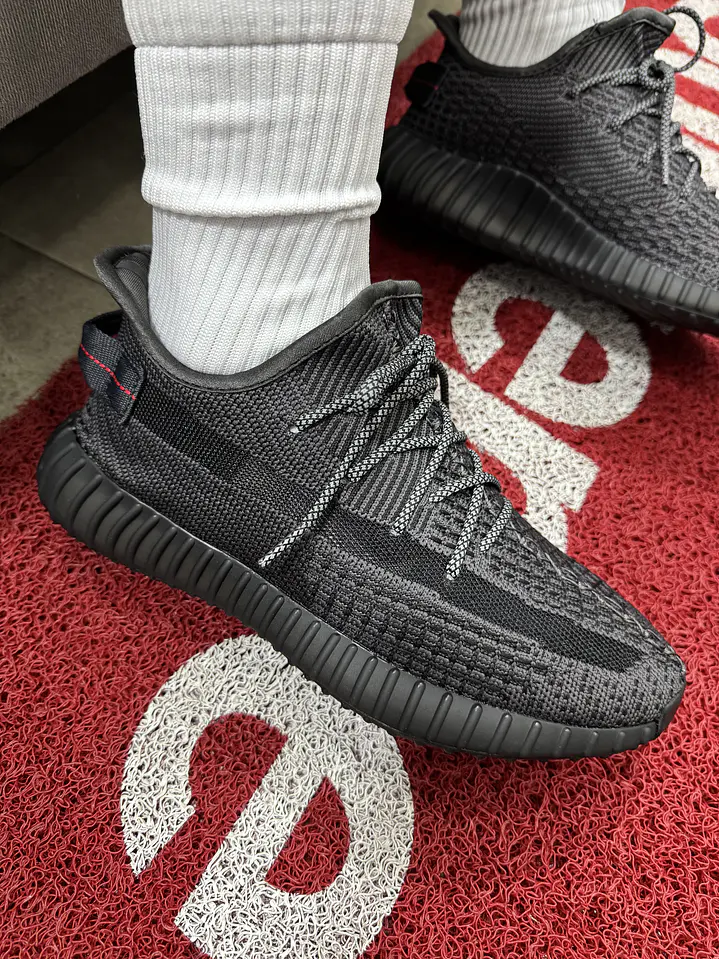 Adidas Yeezy 350 V2 Black  4