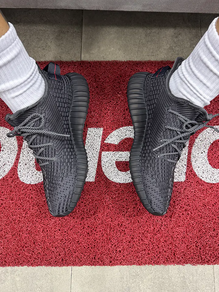 Adidas Yeezy 350 V2 Black  2