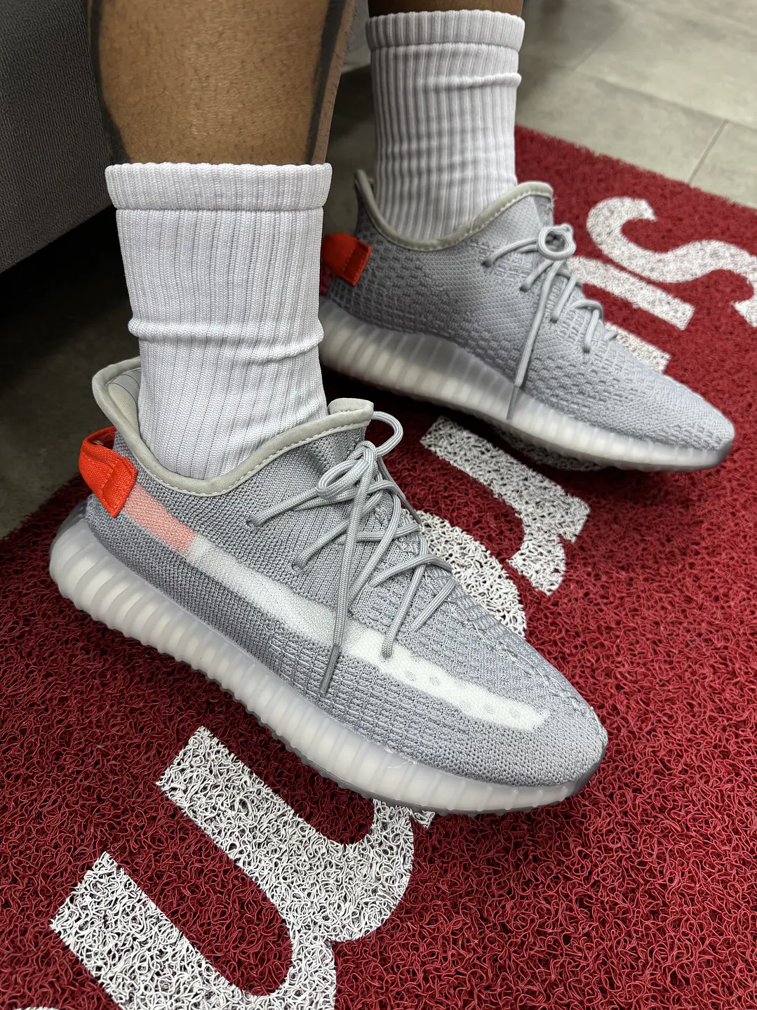 Adidas Yeezy 350 V2 Tail Light  1