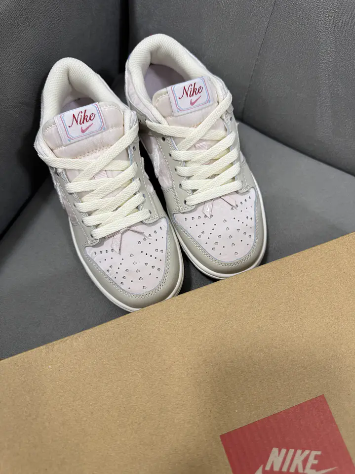 Nike Sb Dunk Valentine’s Day  4