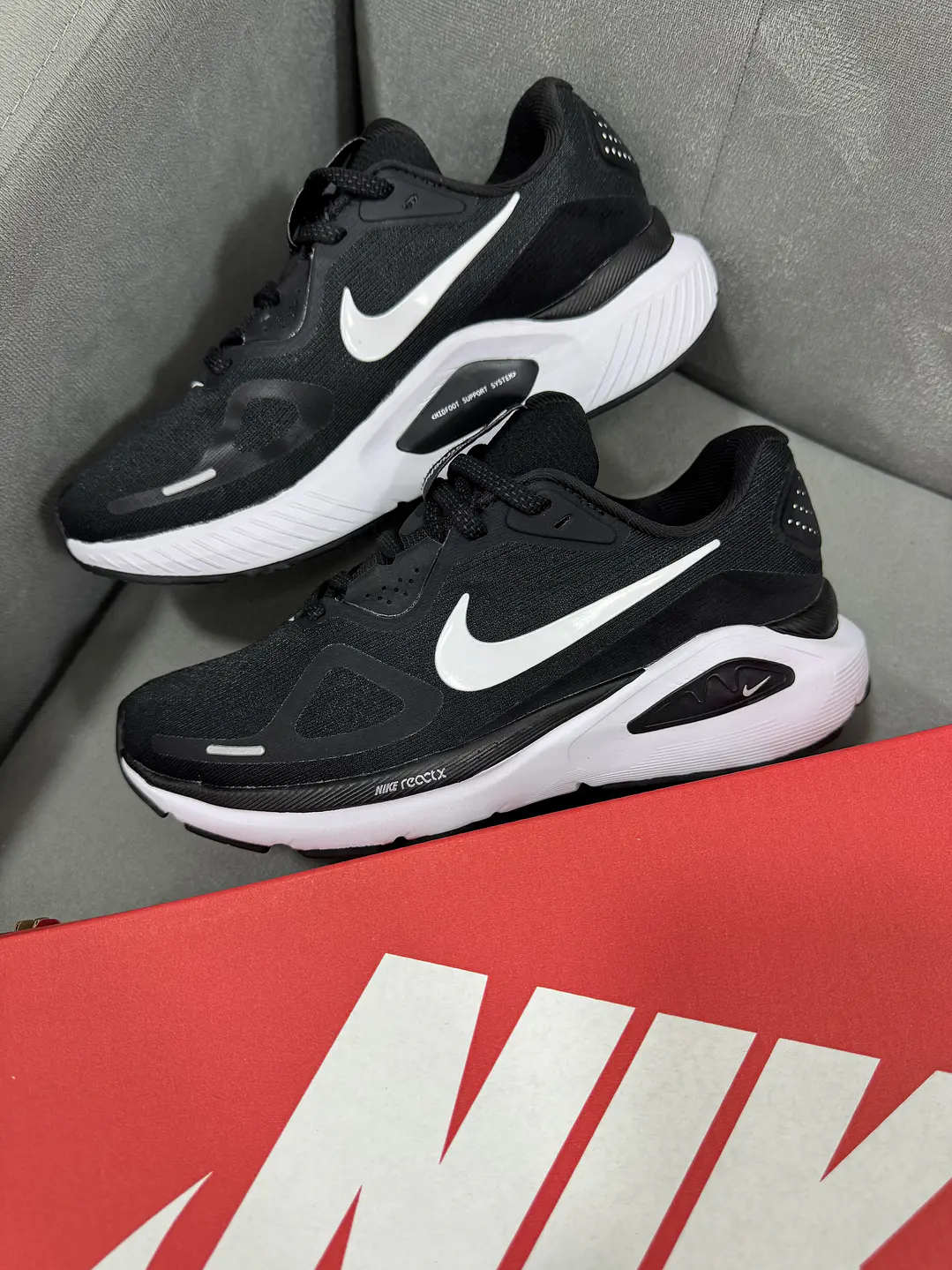 Nike Zoom Structure 26 Negro  2