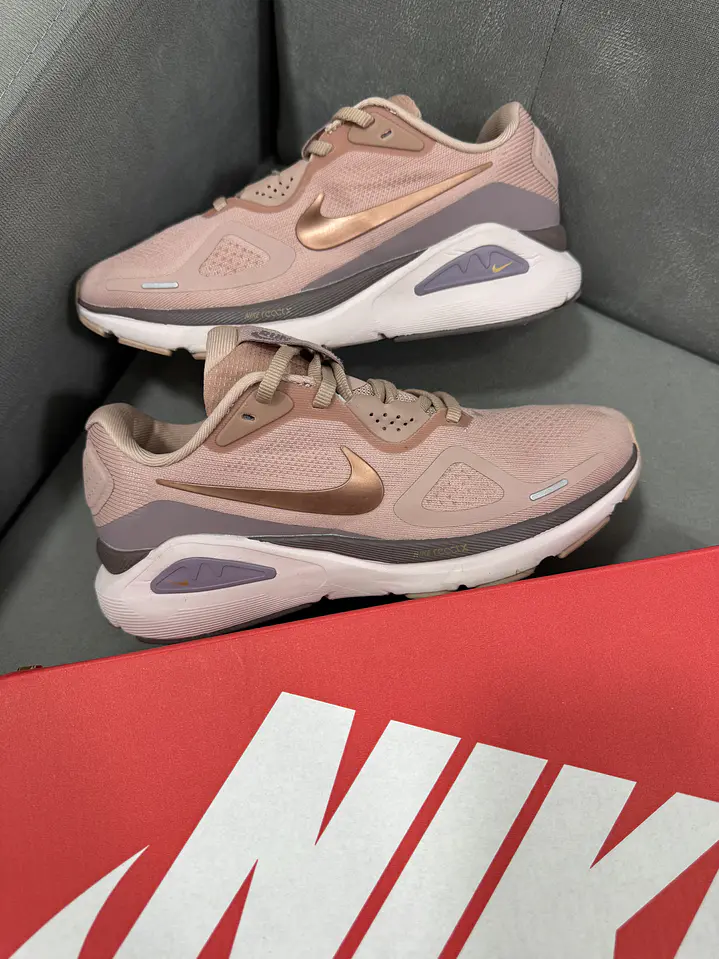 Nike Zoom Structure 26 Brown 3
