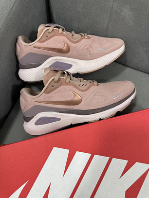 Nike Zoom Structure 26 Brown