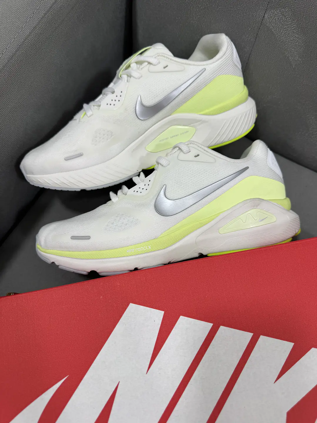 Nike Zoom Structure 26 Blanco Verde 2